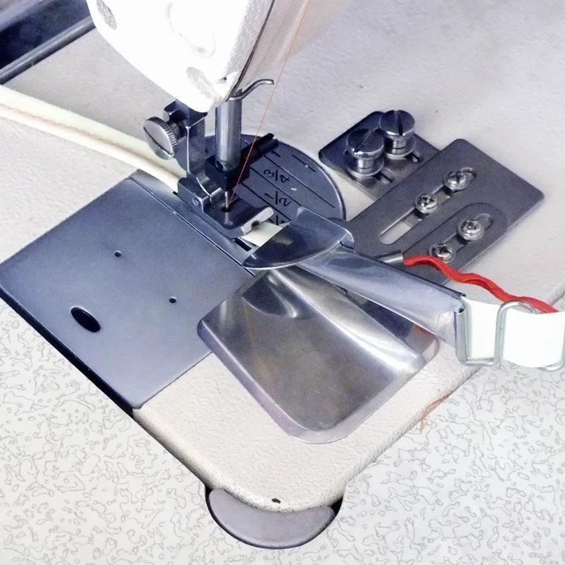 ปรับท่อโฟลเดอร์เชือกกระบอก Welting และ Hemming Presser เท้าโฟลเดอร์ Binder สําหรับเข็มเดี่ยว Lockstitch จักรเย็บผ้า
