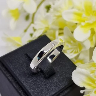 Memorine Jewelry แหวนเงินแท้ 925 ฝังเพชรสวิส (CZ) : SR164
