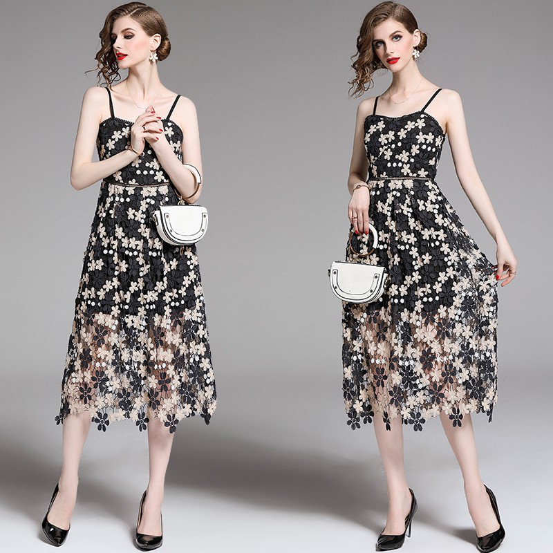 dress ราคาถูกๆ ชุดเดรสสั้นสายคล้องคอปักลูกไม้สีดําสีขาว
