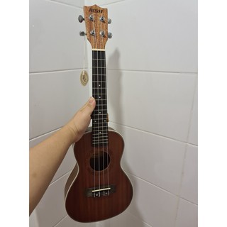 พร้อมส่ง 🚚 อูคูเลเล่ คอนเสิร์ต  ไม้หน้า มะฮอคกานี Ukulele 24 นิ้ว ( UK24 )