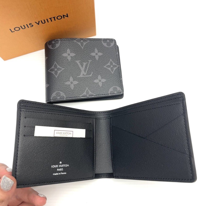 🆕New! Lv Multiple Eclipse wallet Monogram wallet (❗️เช็คสต็อคก่อนสั่งอีกทีนะคะ)