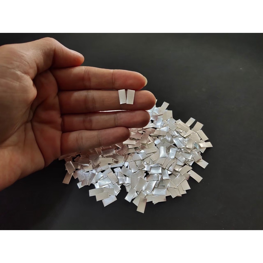 แผ่นตะกรุดเงินแท้ 99.99% ขนาด 0.5 cm x 1 cm (20ชิ้น)