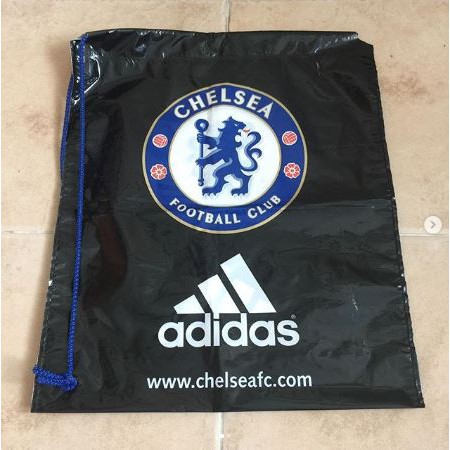 กระเป๋า ถุง ถุงพลาสติก หูรูด แบรนด์ Adidas x Chelsea สีดำ ถุงผ้า ของแท้ จุของได้เยอะ ดูดีมาก ของใหม่