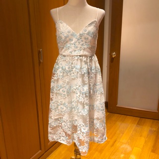 Misty Mynx new dress พร้อมป้ายสามพันห้า สวยเลิศ ผ้าลูกไม้อย่างดี งานดีค่ะ อลัง ไซส์ m