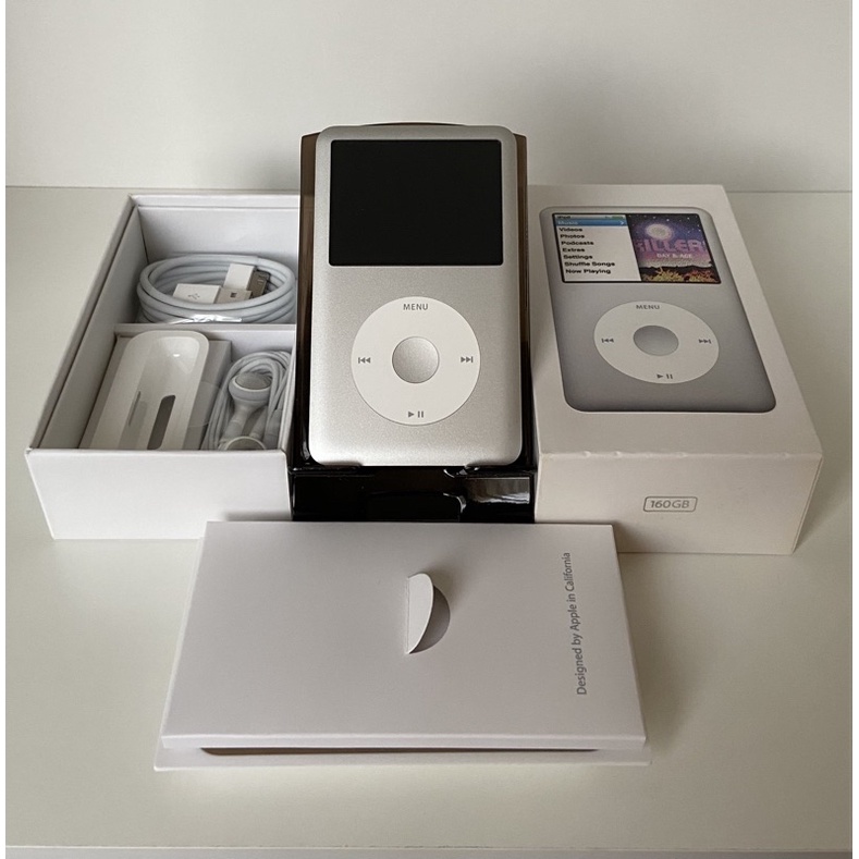 iPod Classic 7th Generation 160GB พร้อมกล่องและอุปกรณ์