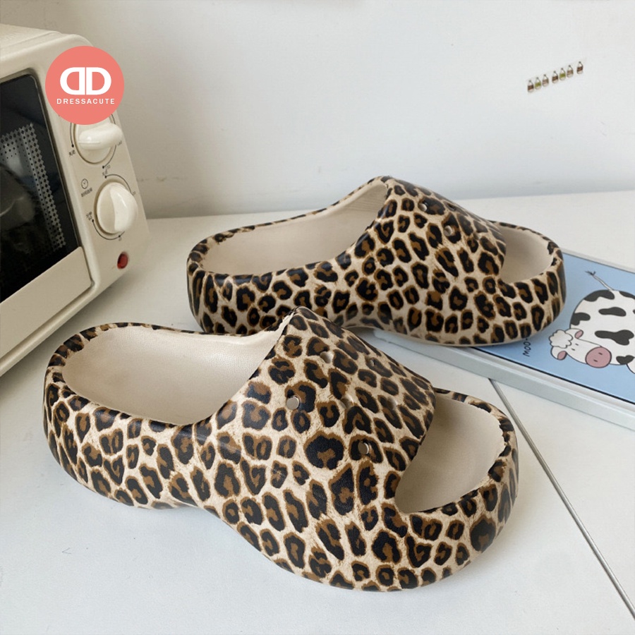พร้อมส่ง 7002 ลายเสือ รองเท้าแตะผู้หญิงแบบสวม พื้นหนา ใส่สบายพื้นนิ่มมาก