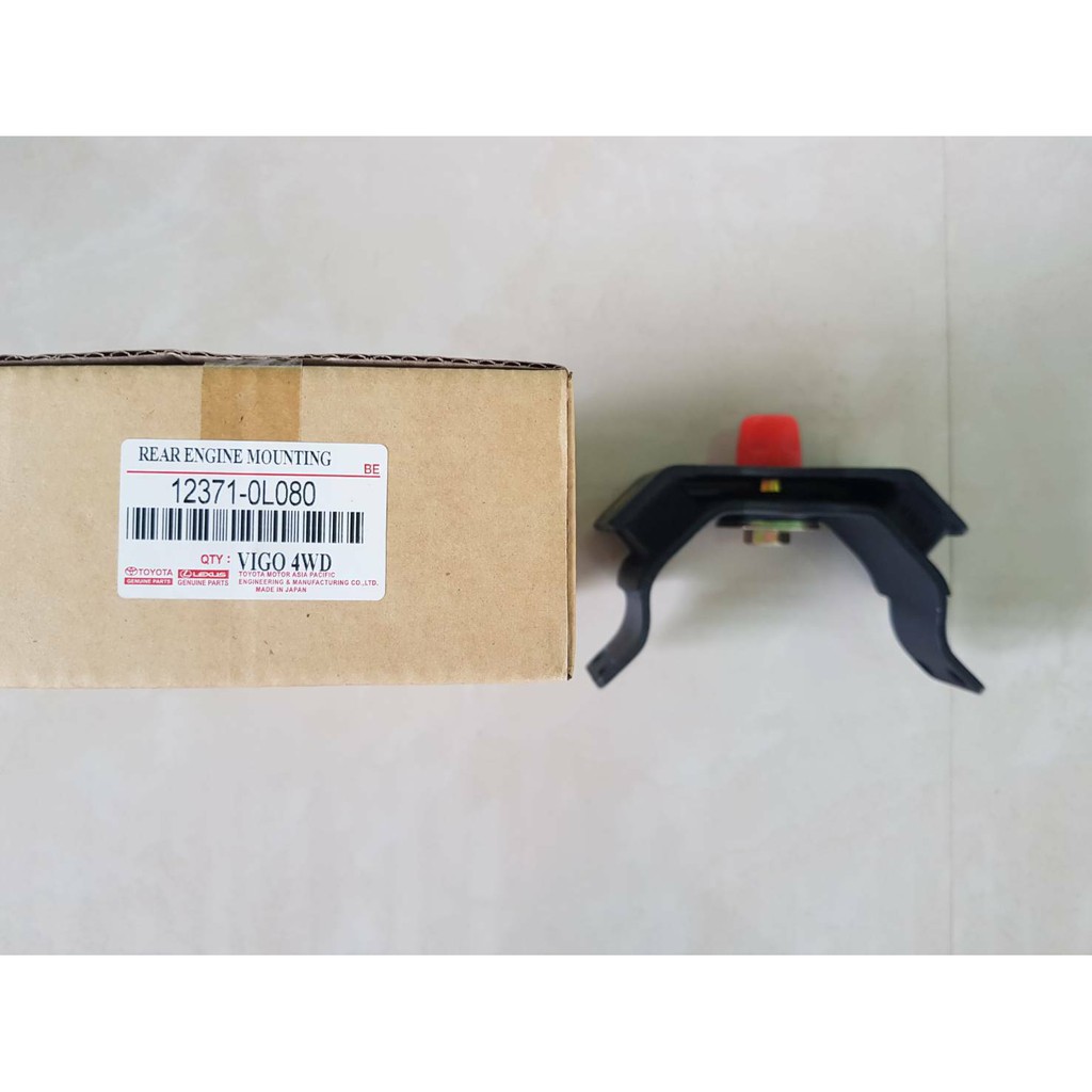 ยางแท่นเกียร์   TOYOTA   VIGO 2500,3000,ฟอร์จูนเนอร์  ,4WD  ของโรงงาน  ราคาตัวละ 480บาท