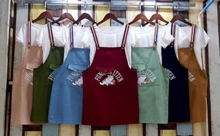 ชุดเอี๊ยมกระโปรง แถมเสื้อตัวใน