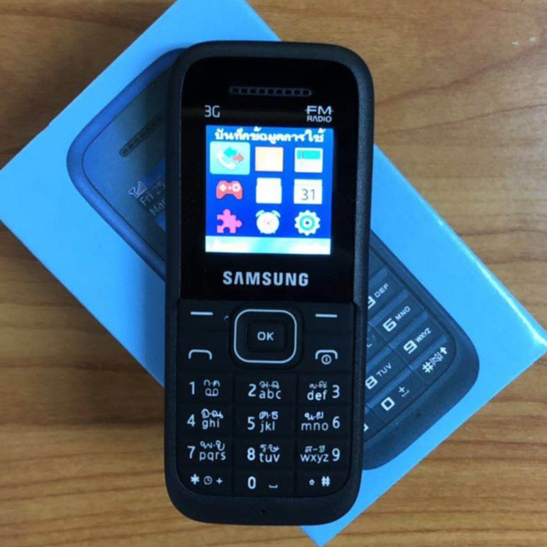 พลิกโทรศัพท์ มือถือฮีโร่ Samsung Hero 3G B109 รองรับทุกเครือข่าย (มือถือปุ่มกด)
