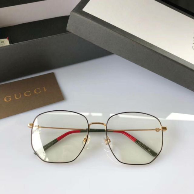 กรอบแว่นสายตา Gucci เลนส์ใส