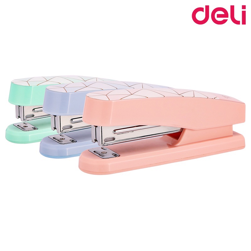ที่เย็บกระดาษ เครื่องเย็บกระดาษ ที่เย็บ แม็ก ลายหินอ่อน สีพาสเทล Deli 0402F Macaron เย็บได้ 25 แผ่น คละสี 1 ชิ้น [S24]