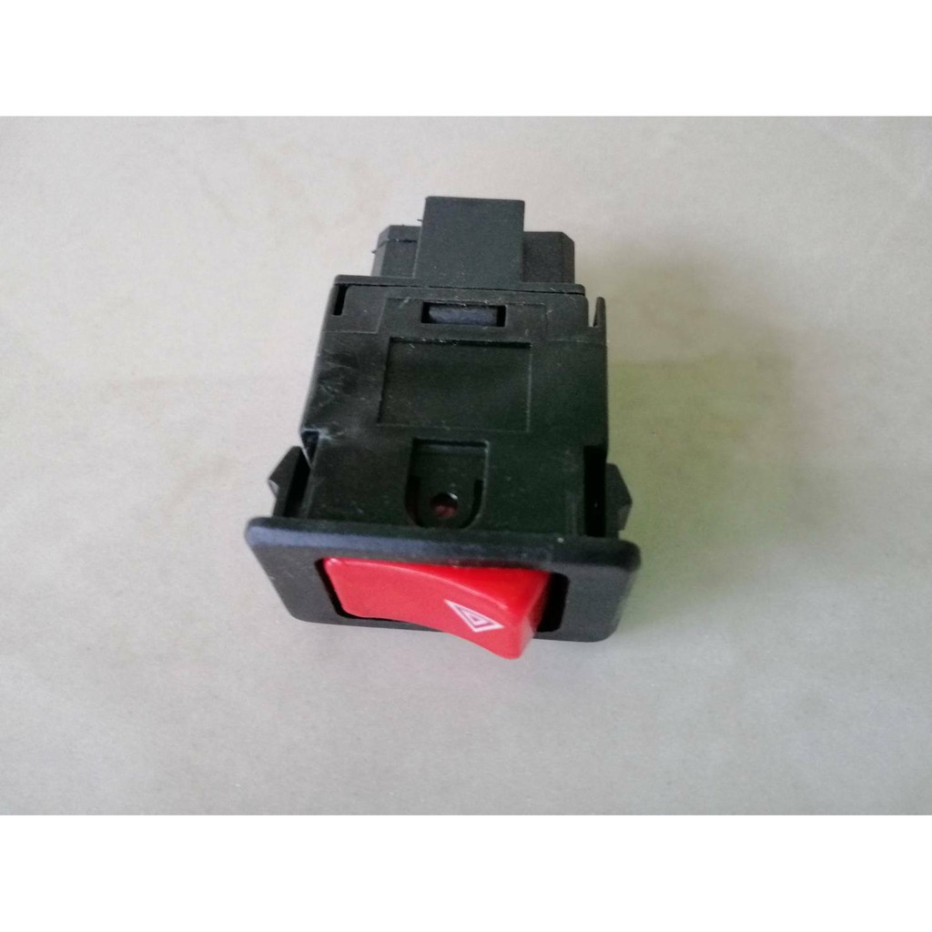 สวิทไฟฉุกเฉิน(สวิทไฟจอด)   NISSAN  BIG-M  TD25,NV  รุ่น8ขาเสียบ SW-58-8T ราคาตัวละ220บาท