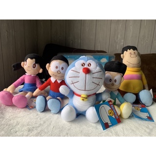 ส่งฟรีไม่ใช้โค้ด - ตุ๊กตา ชุดโดราเอมอน (Doraemon) พร้อมผองเพื่อน ขายยกเซ็ต ลิขสิทธิ์แท้จากญี่ปุ่น ติดกระจกได้ [no box]