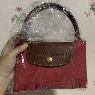 แท้💯% Longchamp size M หูสั้น ของใหม่ แท้ค่ะ สีชมพูสวยงาม หูจับหนังแท้ ป้ายราคาคิง การ์ดเขียวครบค่ะ ❤️