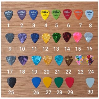 ปิ๊กกีตาร์ สั่ง2ชิ้นขึ้นไป pickGuitar