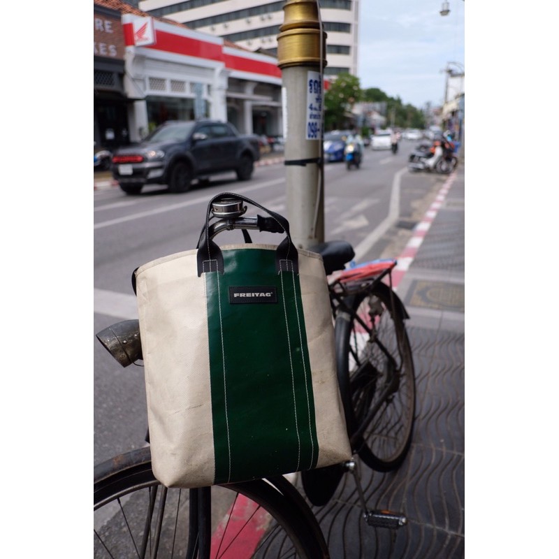 F74 Freitag BOB Old Bob