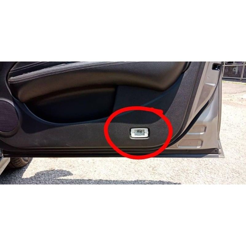 NISSAN G11L SYLPHY ประตู STEP TRIM โคมไฟ/ประตู INNER UNDER LAMP 26421-EW00A (ราคา 1 ชิ้น)