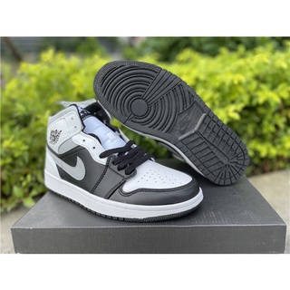 รองเท้าบาสเก็ตบอล Air Jordan 1 Mid "White Shadow" 2021 554724-073