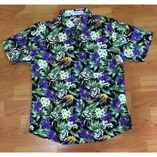 เสื้อลายดอกสำหรับผู้หญิง