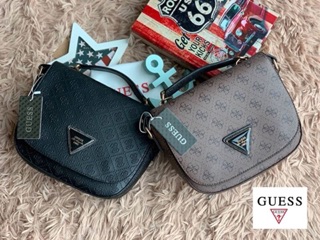 💕GUESS LOGO EMBOSSED  CROSSBODY BAG  💞กระเป๋าสะพายไหล่หรือสะพายข้าง สีน้ำตาล