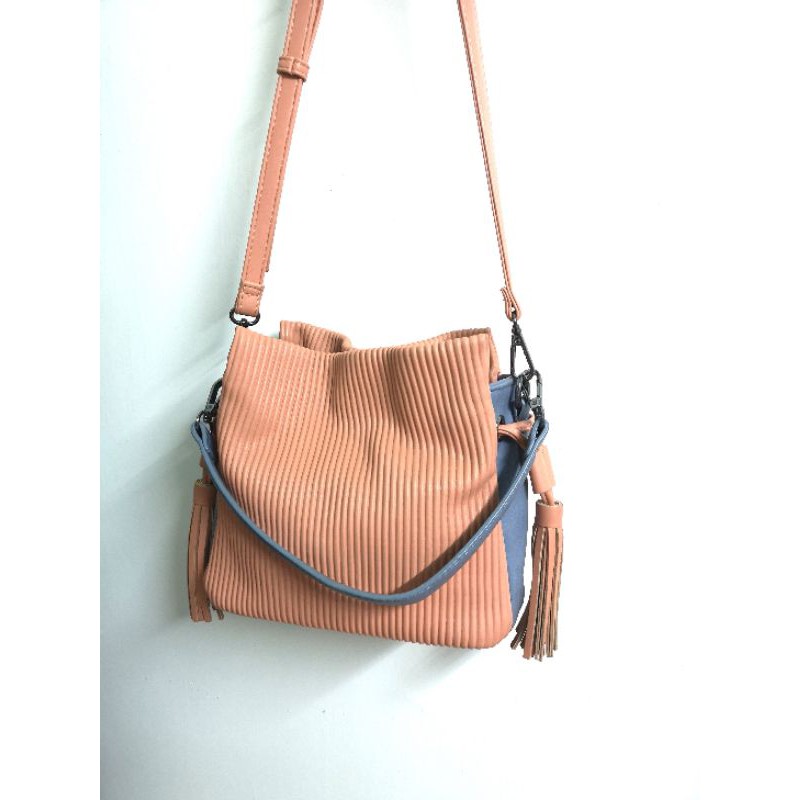 กระเป๋า Just In Case มือสอง (ส่งฟรี)