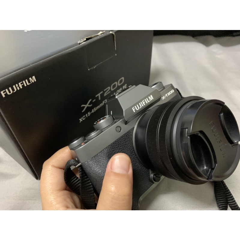 กล้องถ่ายรูป Fuji XT200 มือสองสภาพ 99.99% อุปกรณ์ครบกล่อง