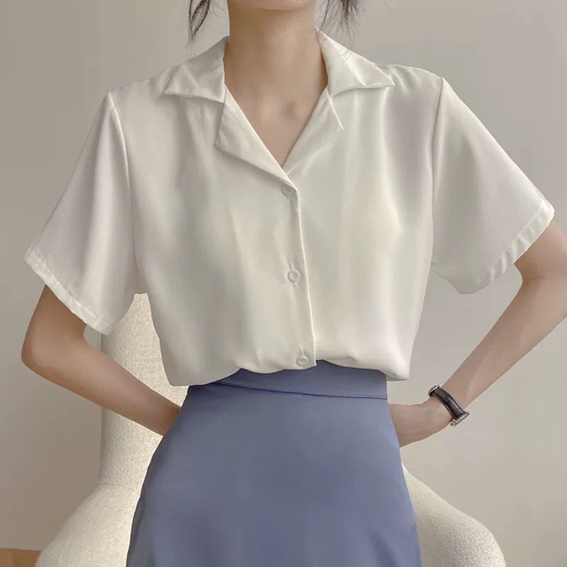ใหม่ เสื้อเชิ้ตวินเทจสีขาวสไตล์เกาหลี เสื้อแขนสั้นสีพื้นทำงานผู้หญิง