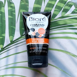 50% Sale!! EXP: 04/23 (Biore®) Charcoal Great for Oily Skin Charcoal Acne Scrub 127 g บิโอเร ชาโคล สครับสิว สำหรับผิวมัน