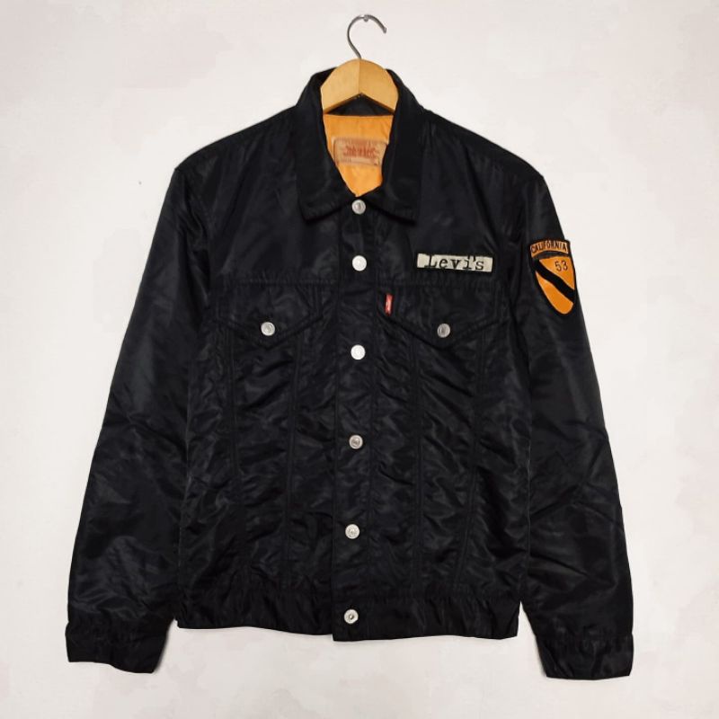 เสื้อแจ็คเก็ต levis สีดํา