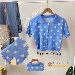 เสื้อครอป blue daisy ✨