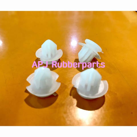 พุกกดบันไดข้างประตูเลื่อนรถตู้โตโยต้า คอมมูนเตอร์  Toyota Commuter (6 ตัว/แพ็ค) AG16-53