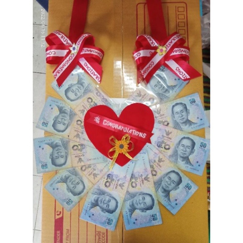 🎓💸🎁_พวงมาลัยใส่เงินได้แบงค์ 20 - 1000 ใส่ได้ 10 ใบค่ะ มอบเป็นของขวัญแด่คนที่เรารัก ไว้ถ่ายรูปเก๋ๆเป็นที่ระลึก 🥰💖🎉🤗🤗🤗 - รูปที่ 4
