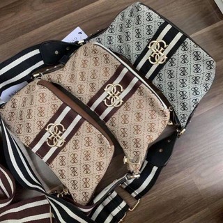 Guess Vintage Signature Shoulder Bag 2019 Code:B19D021262 แบรนด์แท้ 100% งาน Outlet