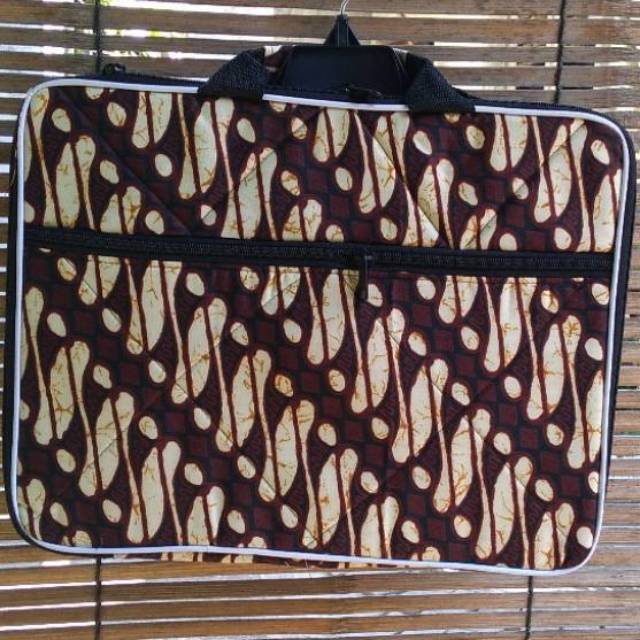 Unique 14" Batik Soft Case Laptop Bag