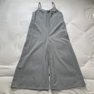 Gray Jump Suit (จั๊มสูทสีเทา)