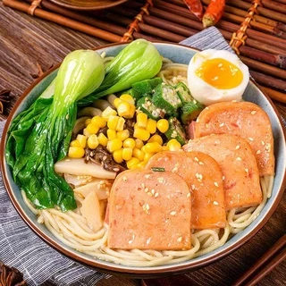 แฮมหมูกระป๋องเนื้อสัมผัสเนียนนุ่ม หอมกลิ่นเครื่องเทศ รสชาติเค็มอ่อนๆขนาด梅林午餐肉罐头340g