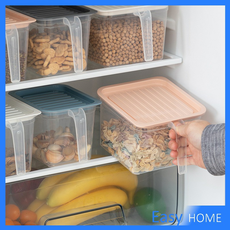 กล่องเก็บอาหารตู้เย็น ""มีที่จับ"" มีฝาปิด Portable refrigerator food storage box