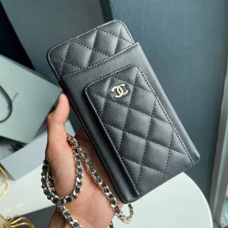 กระเป๋า CHANEL PHONE BAG ALL IN ONE WITH CHAIN         เป็นกระเป๋ารุ่นฮิตมากๆที่สามารถโทรศัพท์ได้ 💛