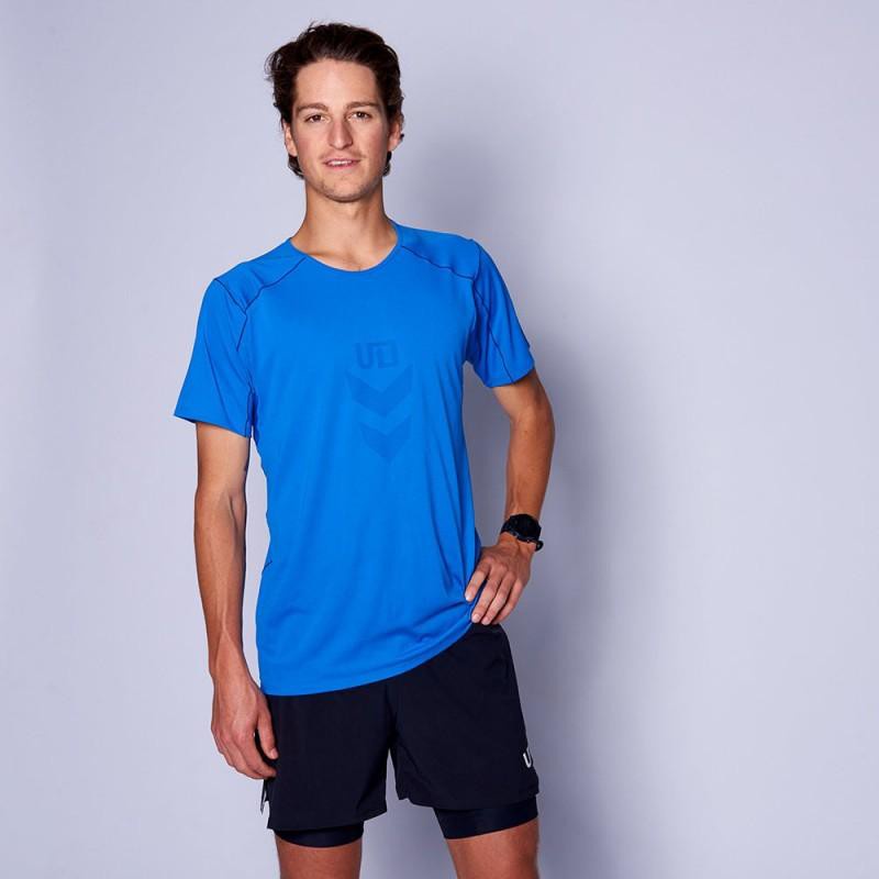 Ultimate Direction Ultralight T-Shirt - Short Sleeve Size S :เสื้อผู้ชายสำหรับออกกำลังกาย ผ้าเบาเป็นพิเศษ