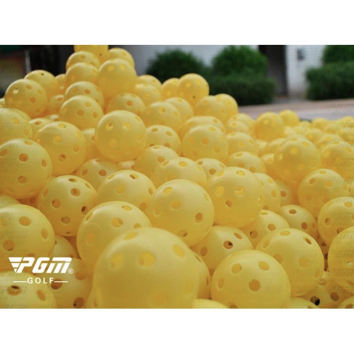 PGM Golf Ball for Practice ลูกกอล์ฟฝึกซ้อมในที่ร่ม (Q009) สีเหลือง แบบมีรู