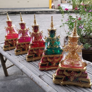 พระแก้วมรกตฤดูร้อน​ รุ่นฐานครองราชย์/รุ่นฐานครุฑ  หน้าตัก7นิ้ว พิมพ์สวย มีหลายสี