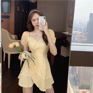 yellow blossom 3D dress 🌼 เดรสเกาหลีทรงป้ายหน้าผูกเอวผ้าฝ้ายปักลายดอกไม้3D