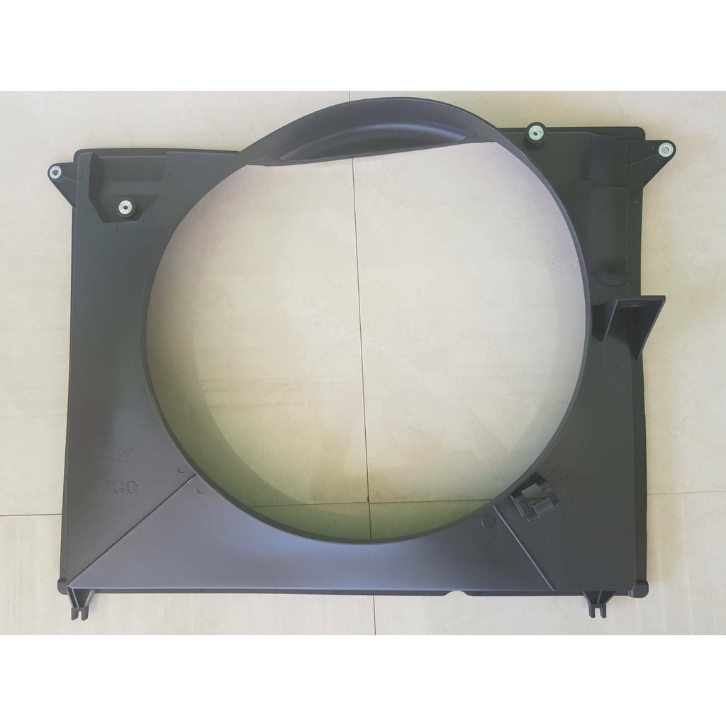 บังลมหม้อน้ำ TOYOTA VIGO 2500,3000,1KD,2KD อันละ500บาท