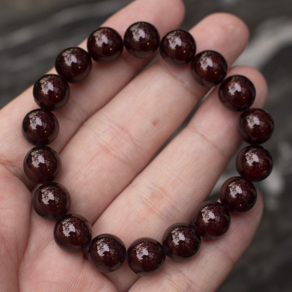 กำไลข้อมือพลอยโกเมนจันทบุรี (Garnet) ขนาด10มิล เป็นพลอยดิบ พลอยแท้บ่อจันทบุรี