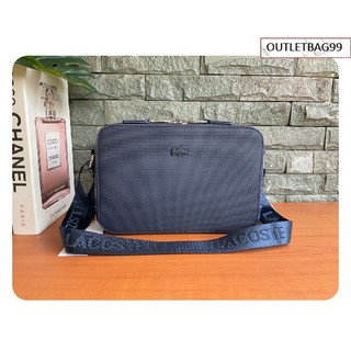 กระเป๋า LACOSTE รุ่น Mens Chantaco Matte Stitched Leather Zippered Crossbody Bag จากแบรนด์ดัง LACOSTE หนังสวยงามตามแบบฉ