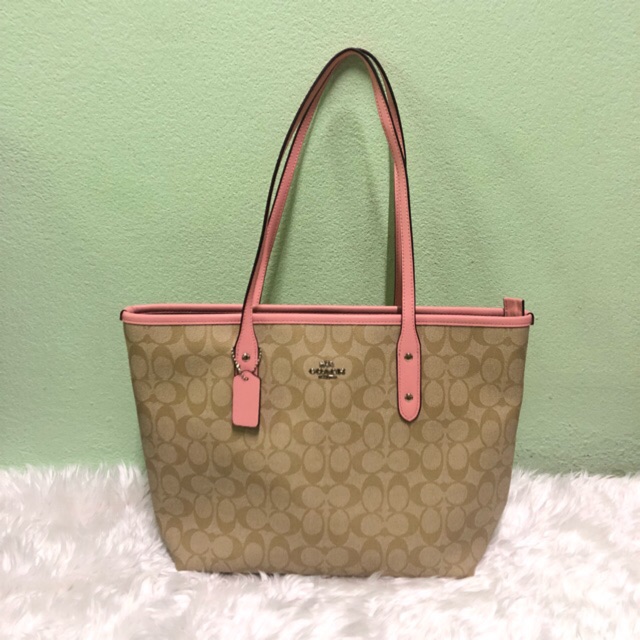 Coach Tote #F58292 😱😱😱