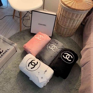 ผ้าห่ม CHANEL พร้อมกล่อง