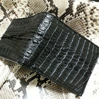 crocodile tailskin genuine wallet brown lacing craft.กระเป๋าสตางค์หนังจระเข้หางแท้