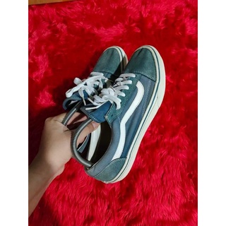 รองเท้า แวน size 41 สวยมากคู่นี้ 400 บาท