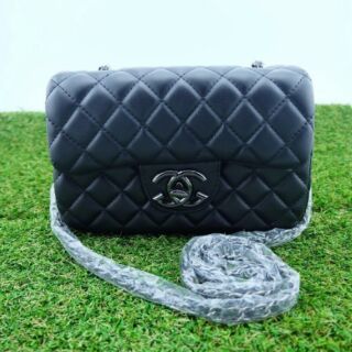 Chanel Boy สายโซ่สลับหนัง